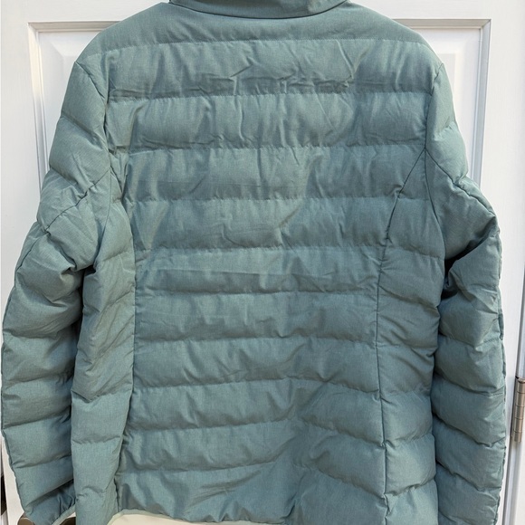 Avalanche Women's Puffer Jacket - Picture 3 of 3